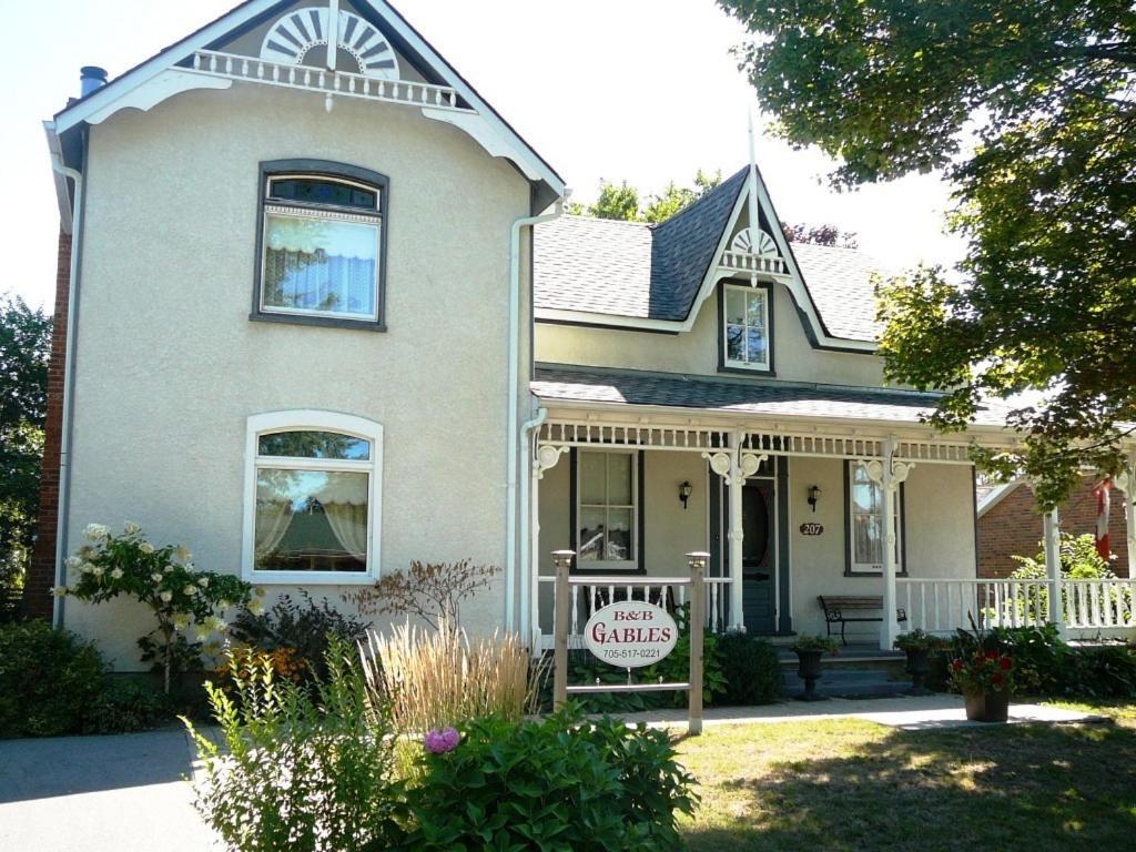 Gables Bed & Breakfast Bed & Breakfast Stayner Exterior photo